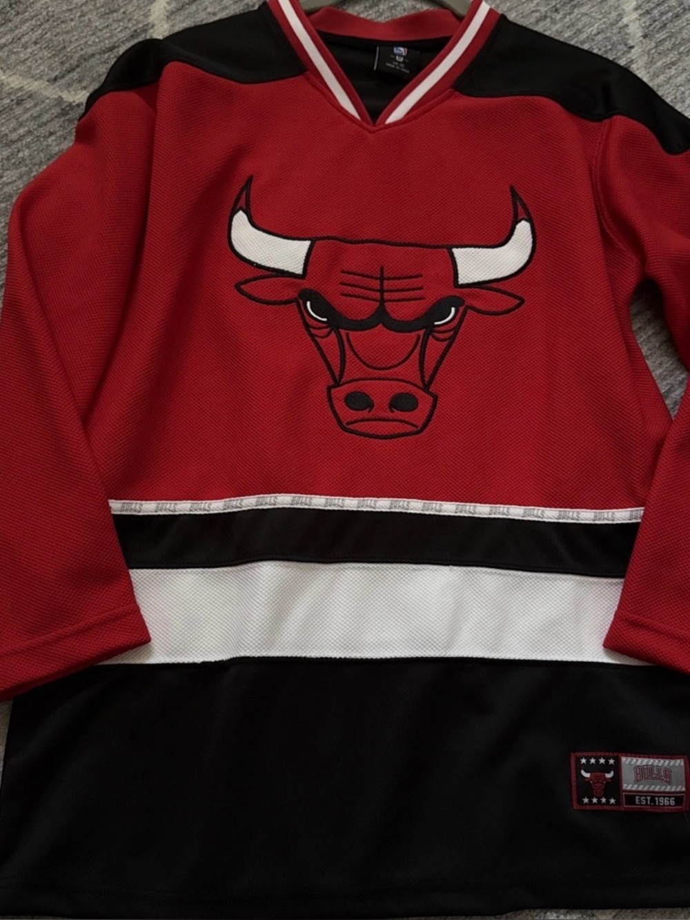 Chicago Bulls NBA Basketball Youth Boys Large (age 14 - 16) New Sports Jersey
